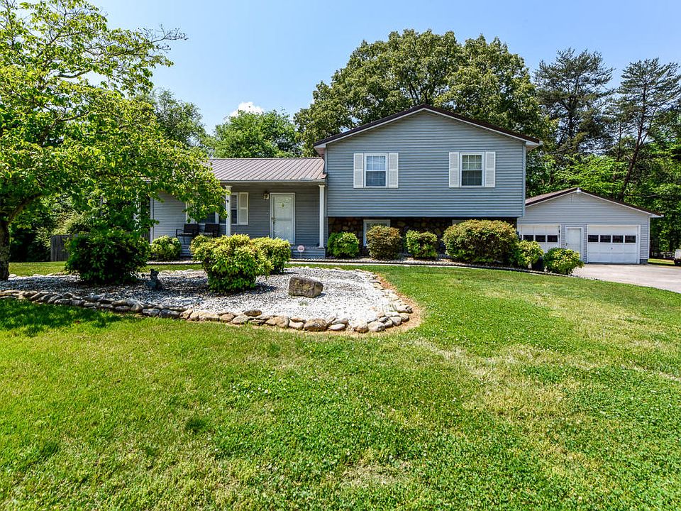 1st image of 3026 Pleasant View Ave