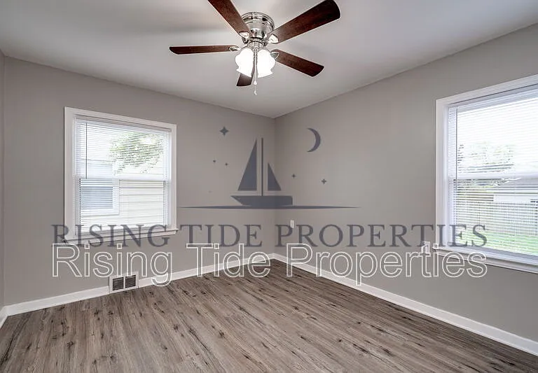 408 Margaret Dr — Photo 14
