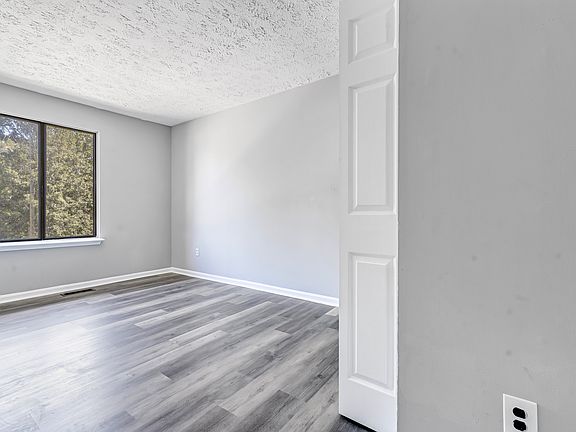 Photo Aug 30 2025, 10 36 56_09012025