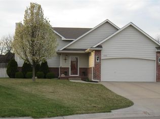 1122 W Elderberry Ct, Andover, KS 67002