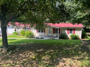 2808 Pierce Rd, Gainesville, GA 30507