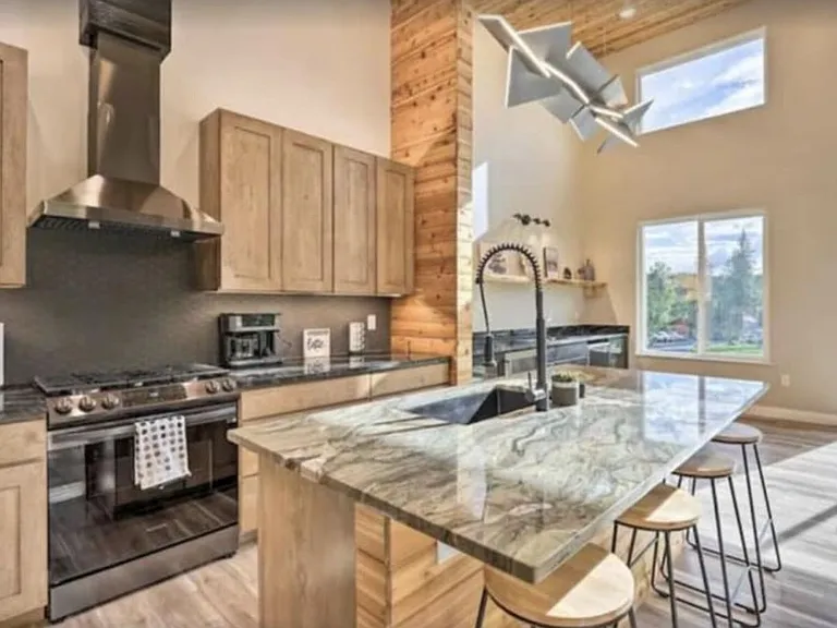 33366 Keystone Dr — Photo 2