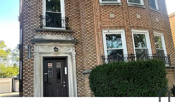 1st image of 1311 W 91st St #3