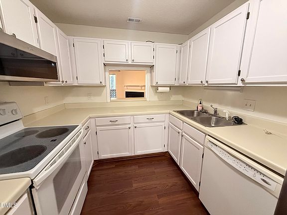 5th image of 4641 Timbermill Ct APT 102