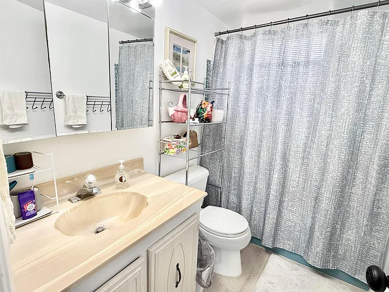 705 Lori Dr #209 — Photo 9