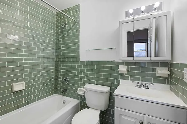 Rented by Vector New York, LLC | media 9