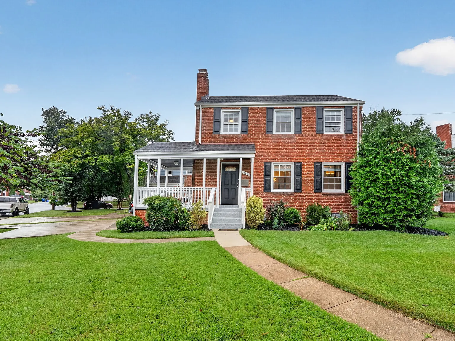 5 bed, 1974 sqft, $4,500 — Photo 3
