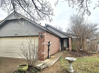 2602 Lonnie Ln, Moore, OK 73170
