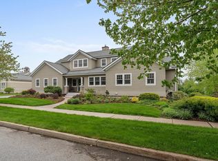 376 Golf Course Rd, South Burlington, VT 05403