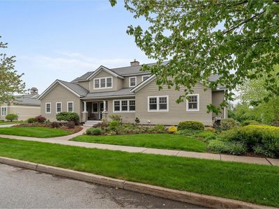 376 Golf Course Road, South Burlington, VT, 05403