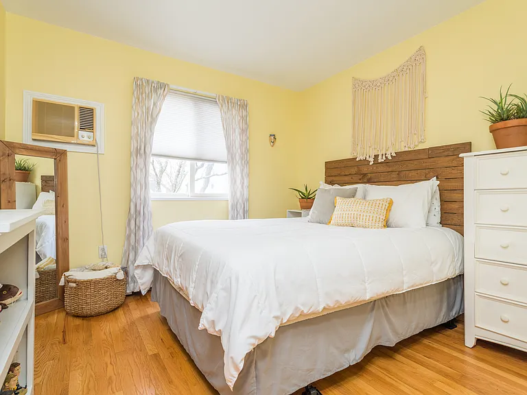 5 Fort Washington Pl — Photo 16