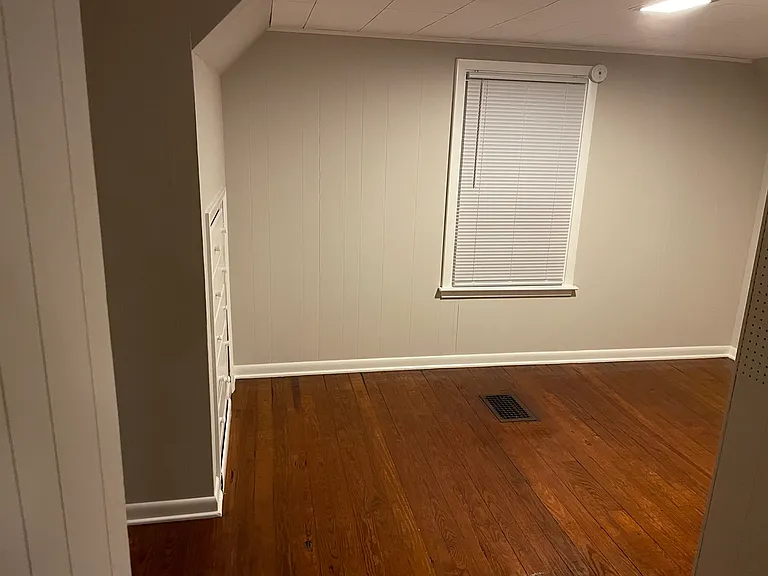2nd Upstairs Room