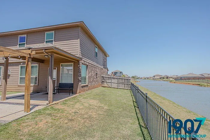 2501 Caden Ct — Photo 44