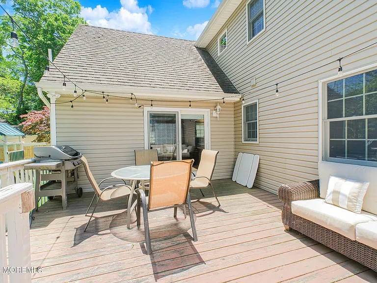 209 Woodcrest Rd — Photo 35