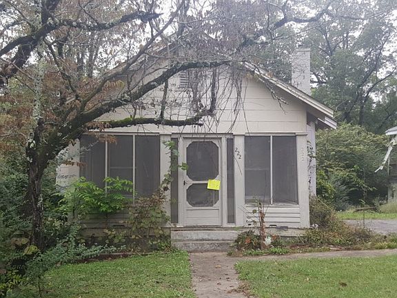 2nd image of 222 Watkins St