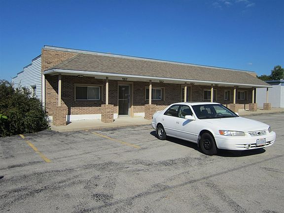 3rd image of 972 W Main St
