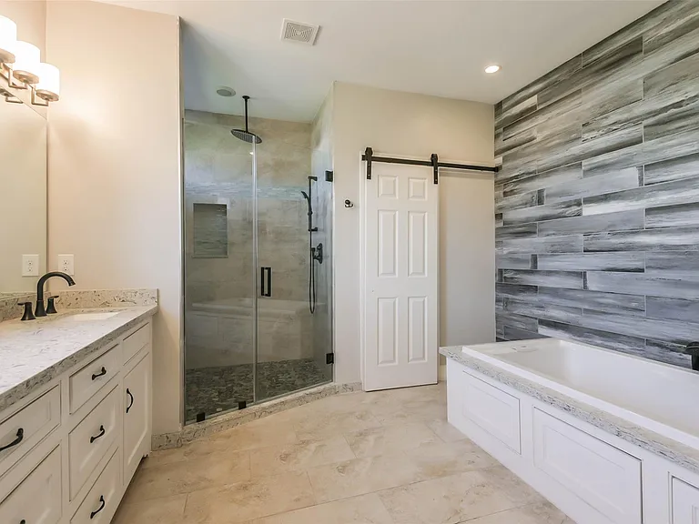 2422 Hadley St — Photo 35