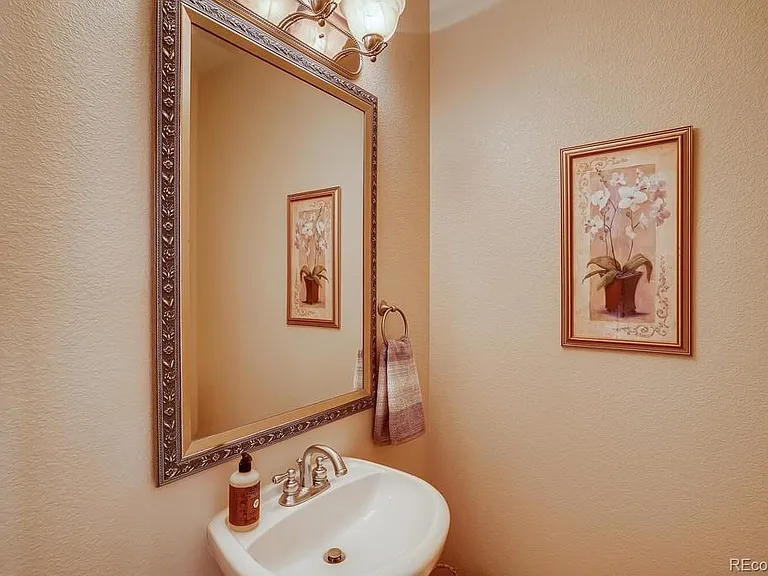 11842 E Fair Ave — Photo 19
