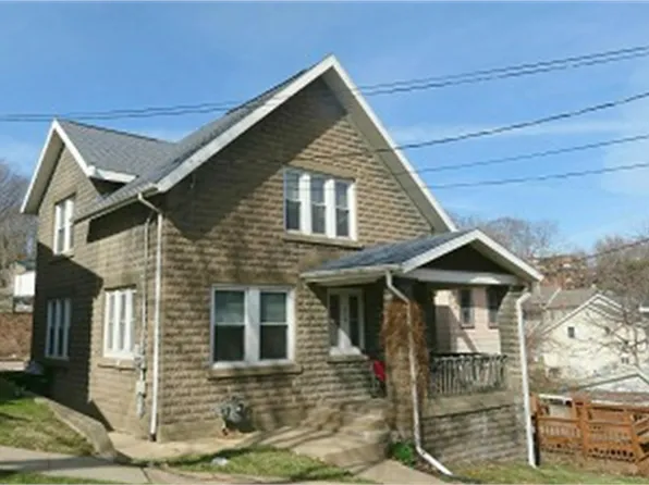 839 Air Hill St, Dubuque, IA 52001