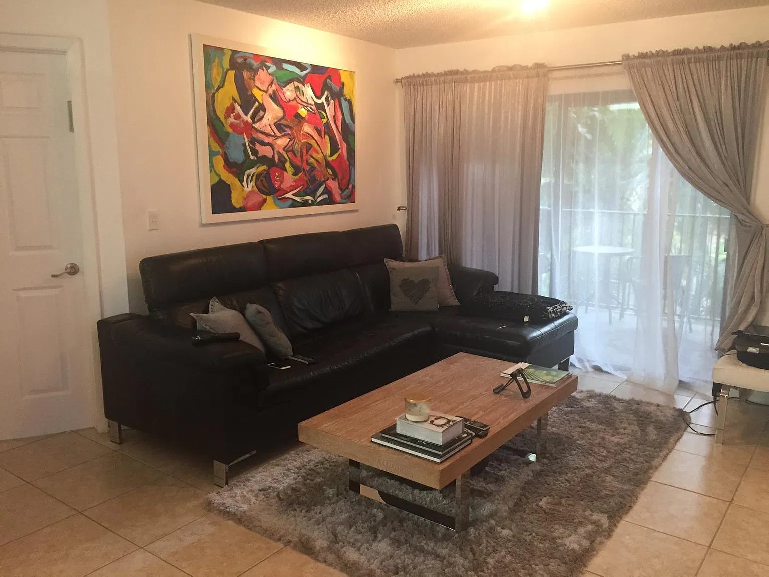 2 bed, 2.0 bath, 1024 sqft, $1,995 — Photo 3