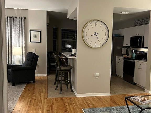 2nd image of 2815 Cypress Trace Cir APT 102