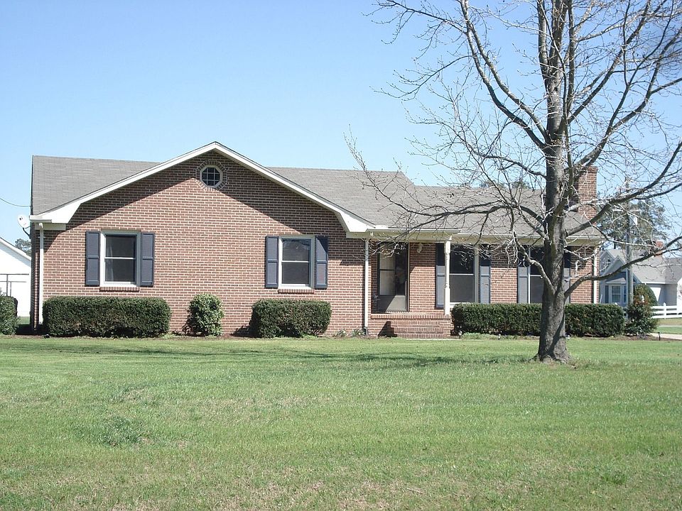 Well maintained w/ many upgrades on corner lot.