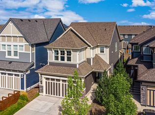 29 SW Magnolia Ter SE, Calgary, AB T3M 2X3