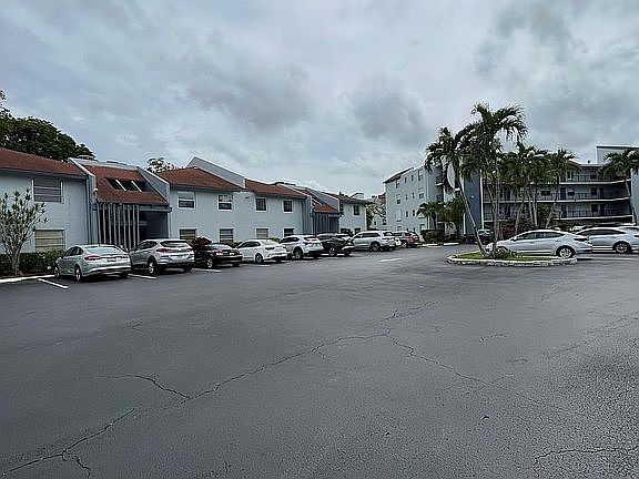 2nd image of 14797 Cumberland Dr #1080