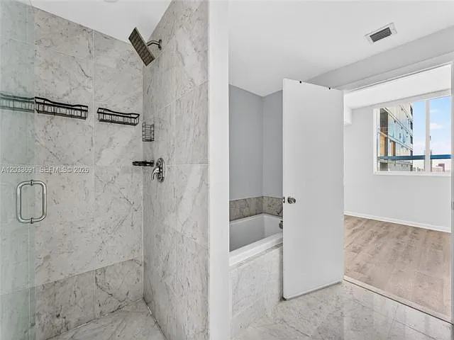 244 Biscayne Blvd #3702 — Photo 10