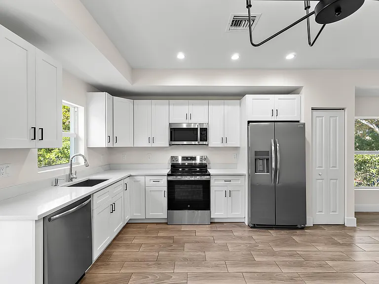 3003 SE Fairmont St — Photo 14