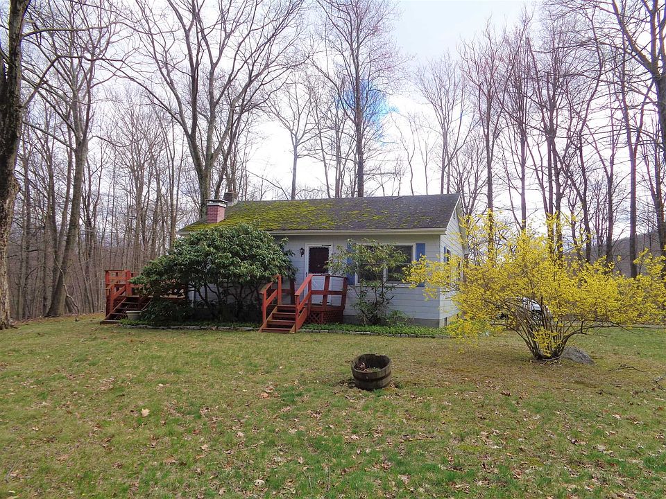 1st image of 12 Lakeview Dr