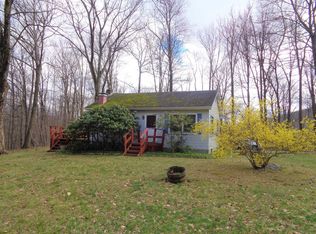 12 Lakeview Dr, Pawling, NY 10536