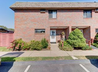 45 Sharon Ln #45, Wethersfield, CT 06109