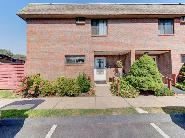 45 Sharon Lane #45, Wethersfield, CT 06109