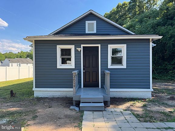 4th image of 3824 Lee Hill School Dr