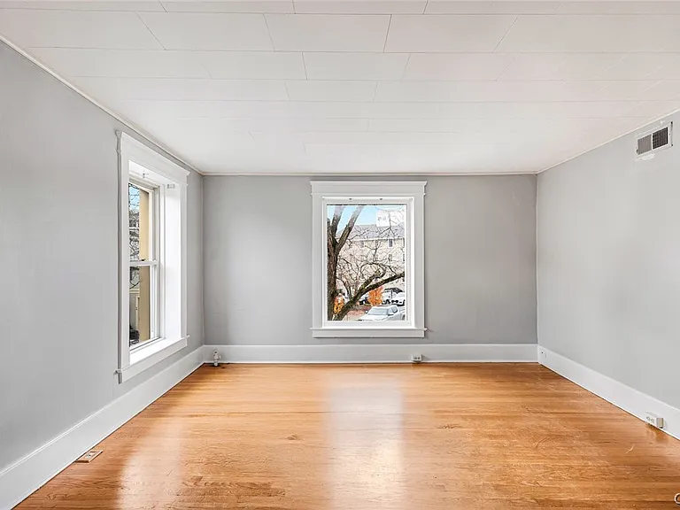 22 Jordan St — Photo 17