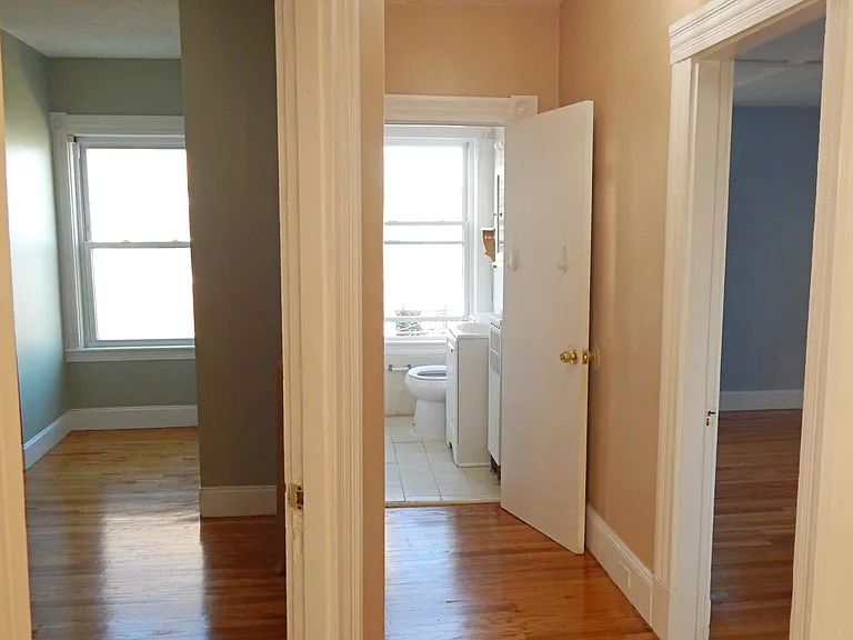 290 Highland Ave #1A — Photo 3