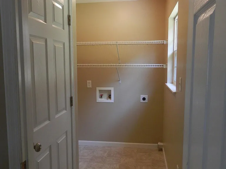 1023 Bartlett Dr — Photo 17