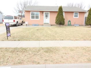 107 Prairie Ln, Holcomb, KS 67851