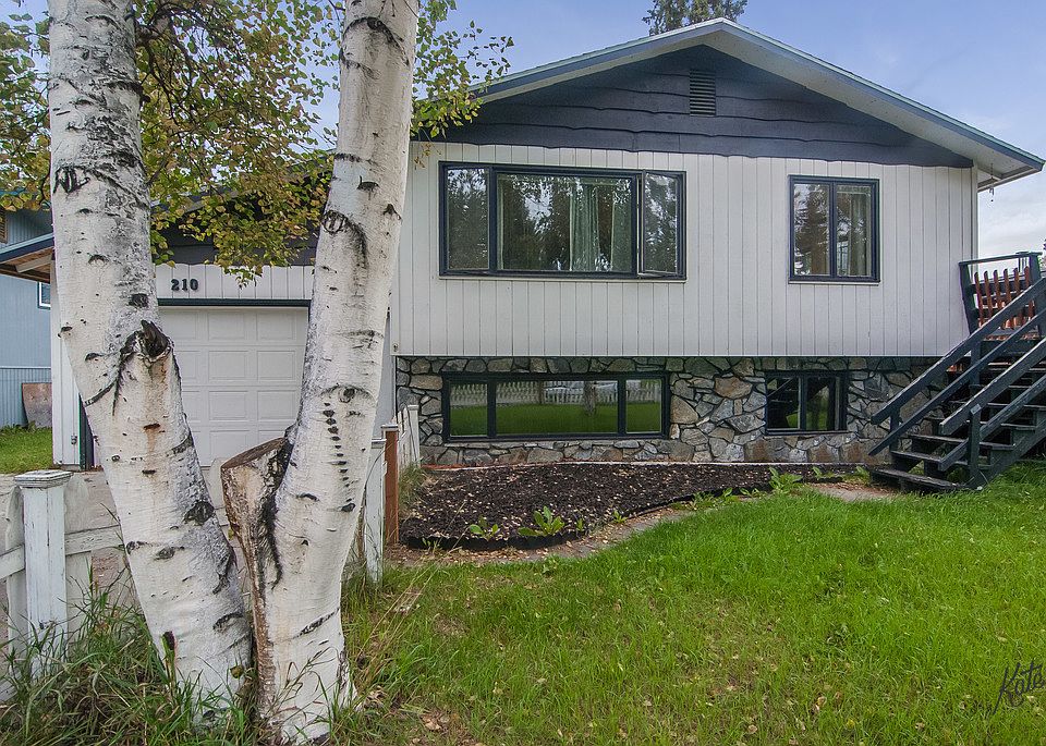 1st image of 210 Farewell Ave