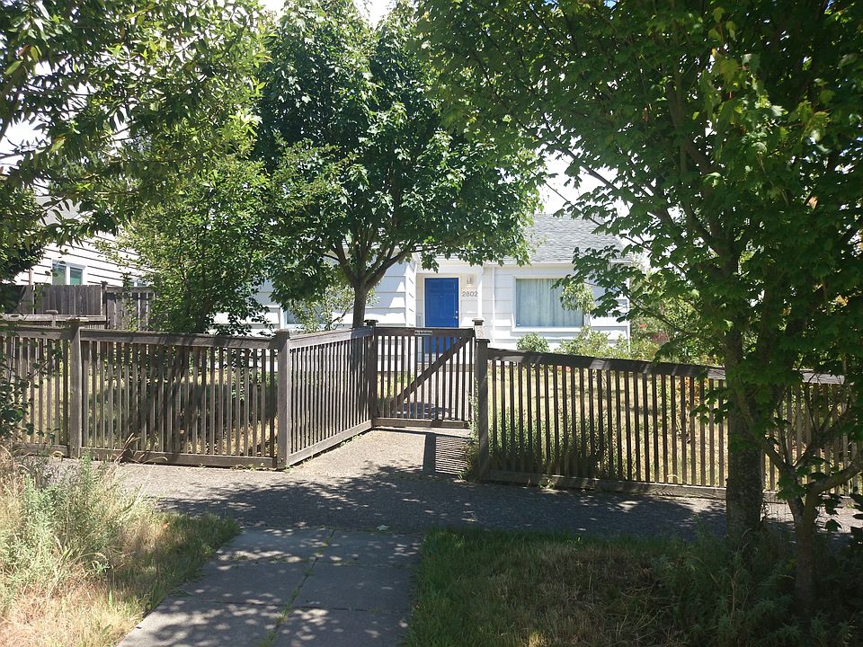 2nd image of 2802 36th Ave W