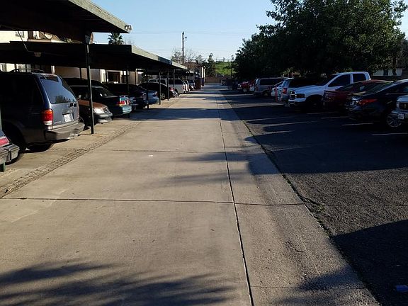 4th image of 1454 Pumalo St APT 2