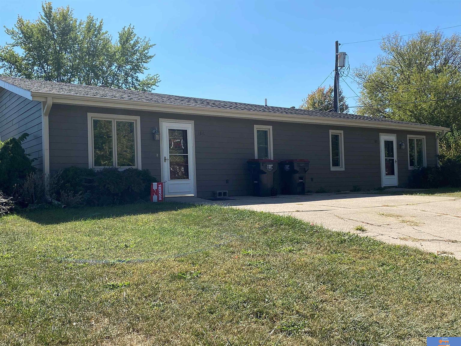 1617 1617.1619 Jackson St Beatrice NE 68310 Zillow