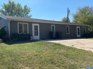 1617-1619 Jackson St, Beatrice, NE 68310