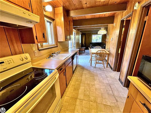 4th image of 19610 Butler Way #292