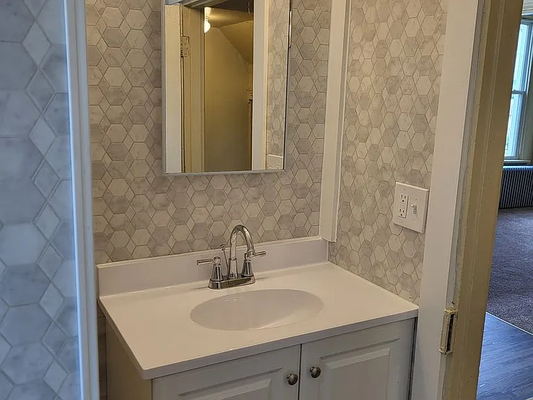 235 W Main St #B — Photo 14