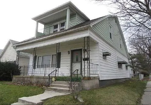 1402 Nevada St photo 1