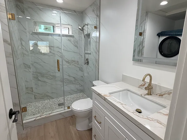 941 Lodgewood Way #B — Photo 7