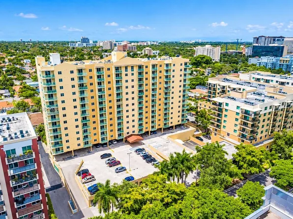 3500 Coral Way APT 907, Miami, FL 33145