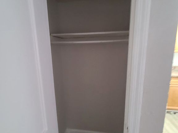 3rd image of 1309 W Rockland St APT B4